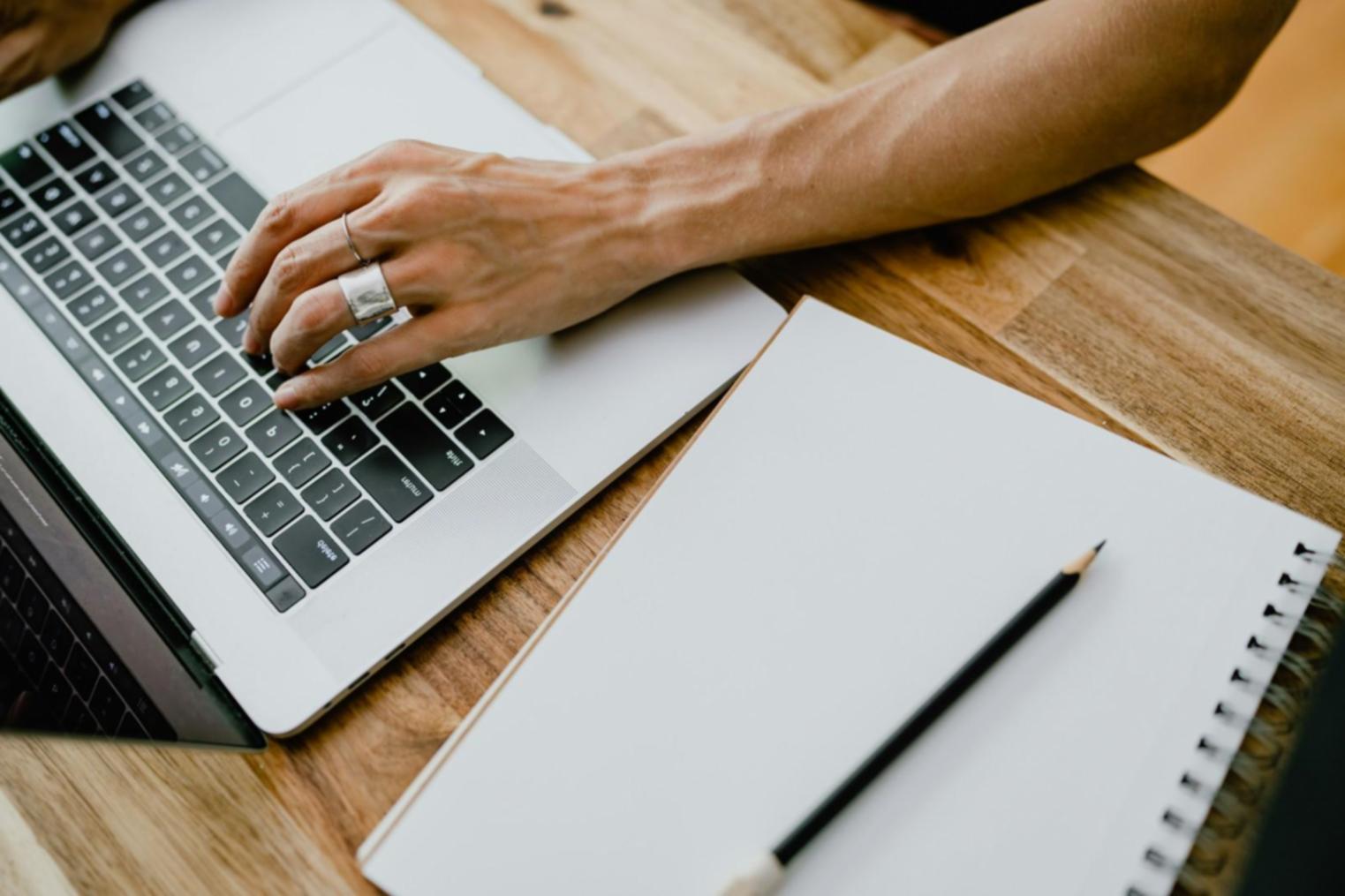 Session de formation en analyse financière avec supports pédagogiques